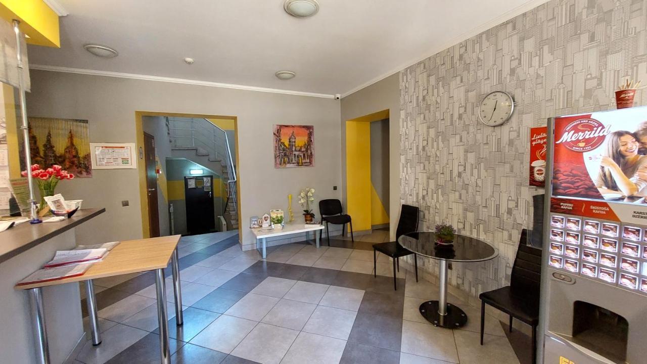 Happy Hotel Riga Exterior foto