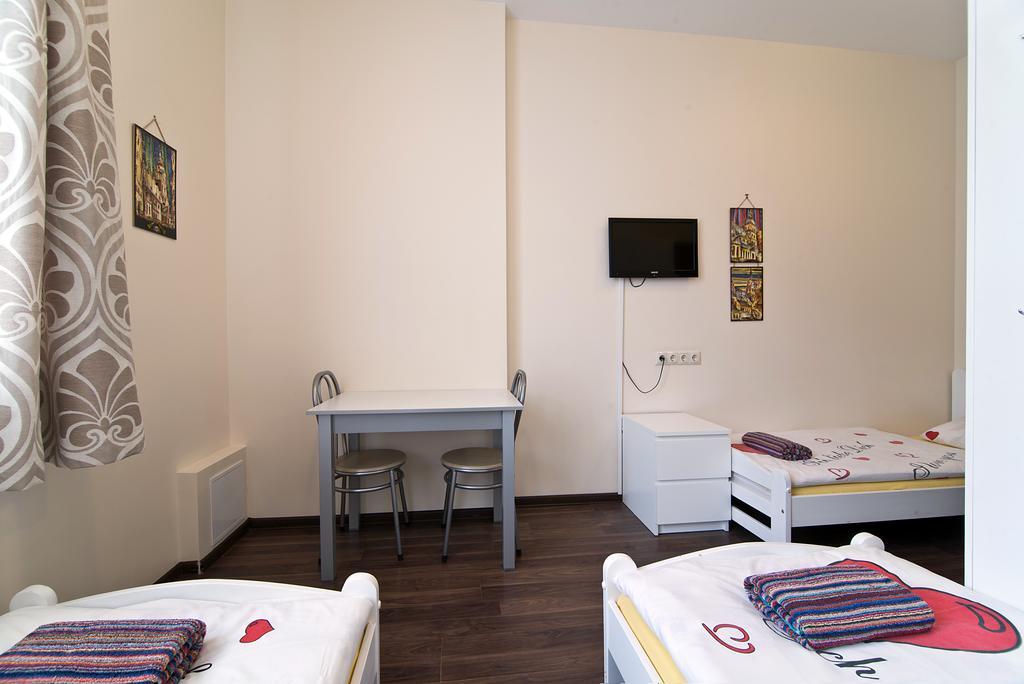 Happy Hotel Riga Exterior foto